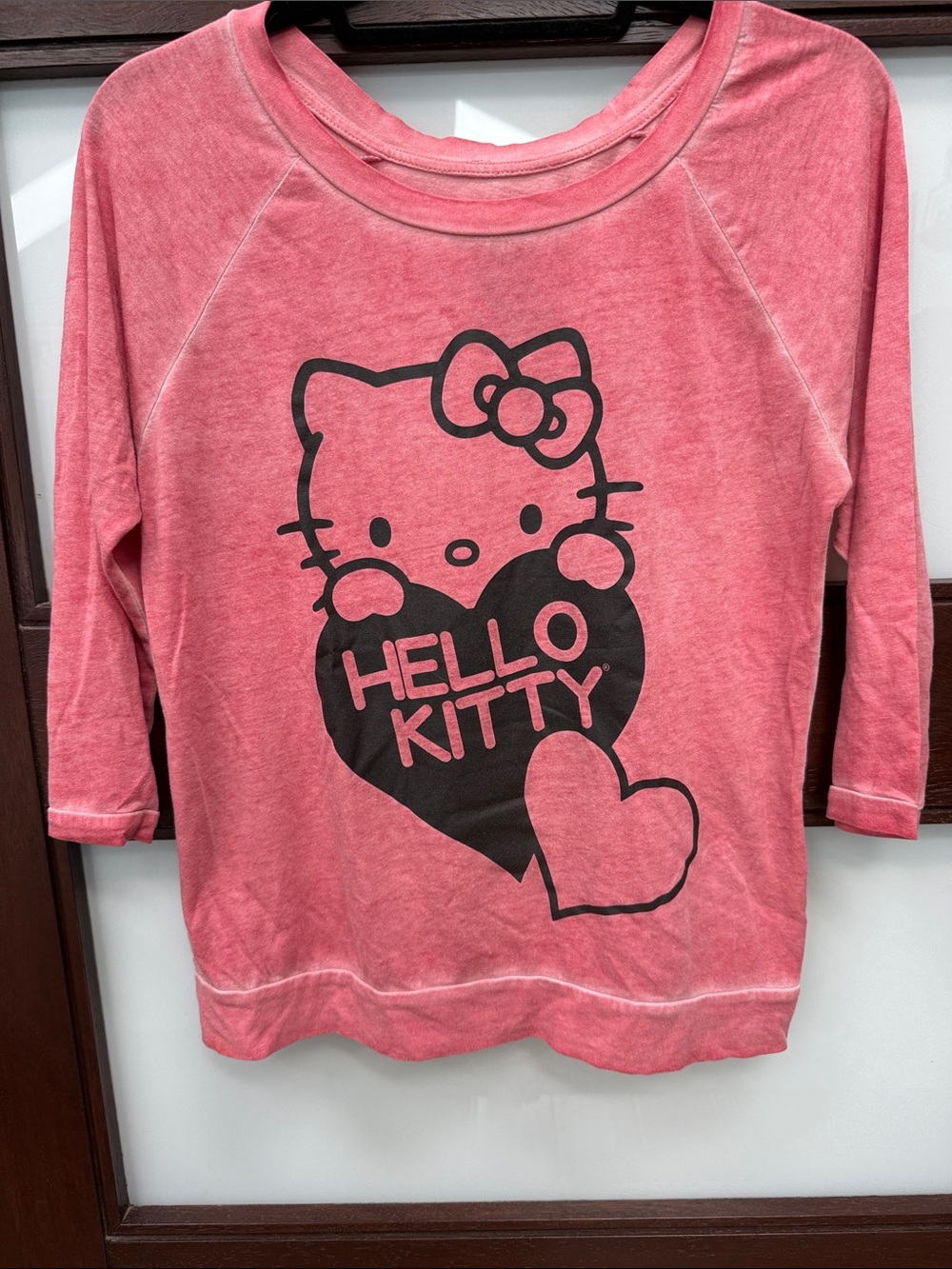Vintage Hello Kitty Women's Raglan 3/4 sleeve t-shirt